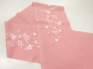 未使用品　縮緬地花模様刺繍半衿